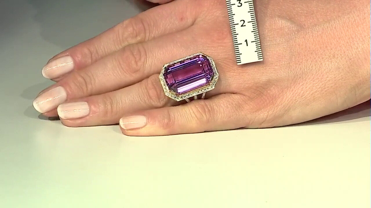 Video Gouden ring met een Patroke kunziet (AMAYANI)