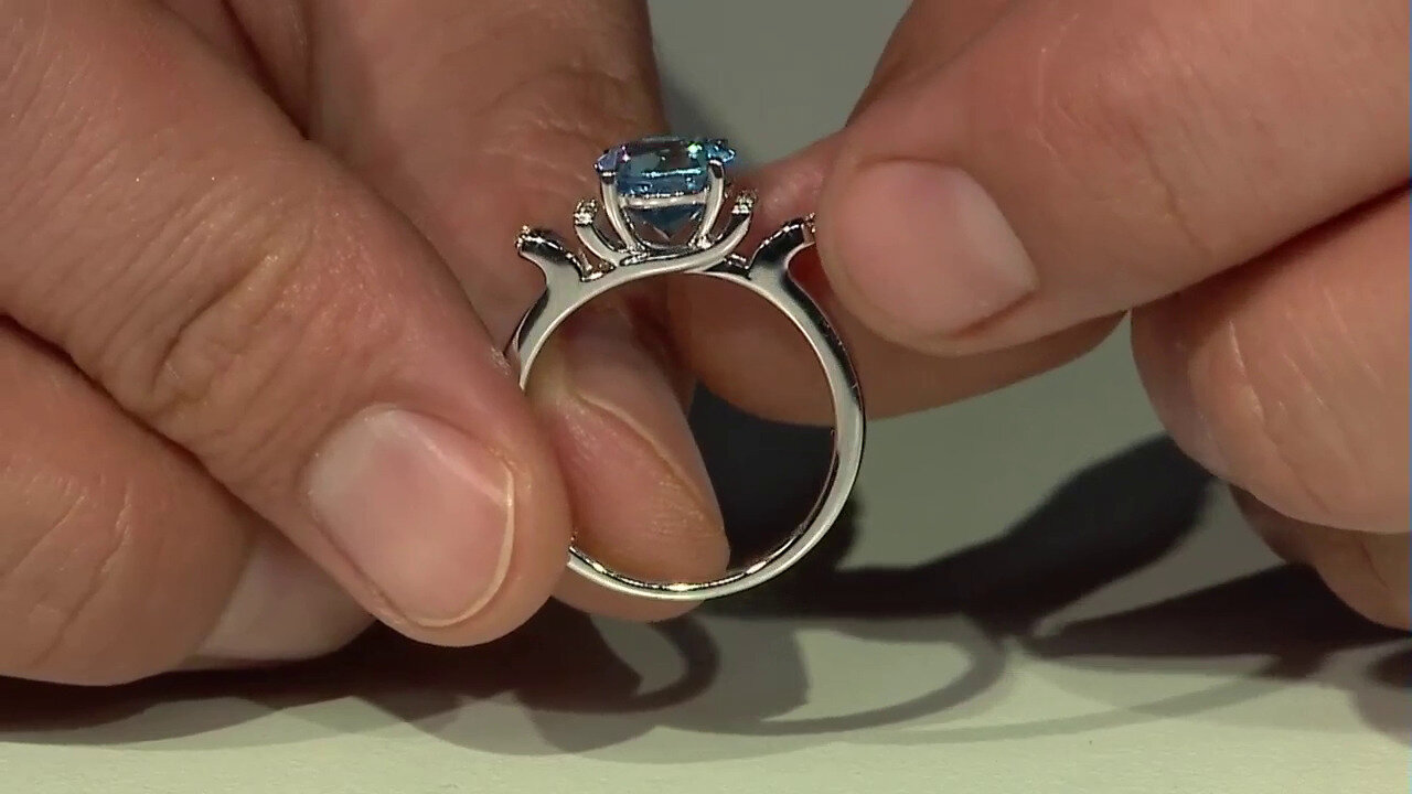 Video Swiss Blue Topaz Silver Ring (de Melo)