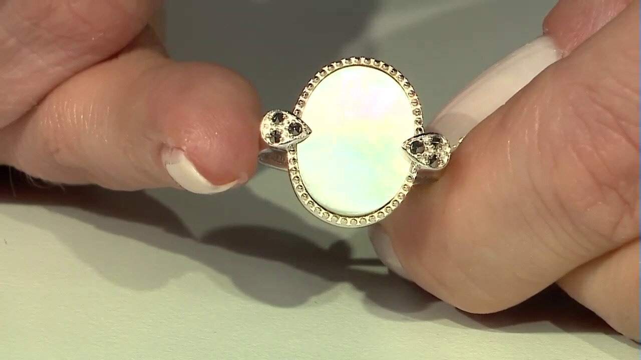 Video Zilveren ring met een parelmoer (Annette classic)