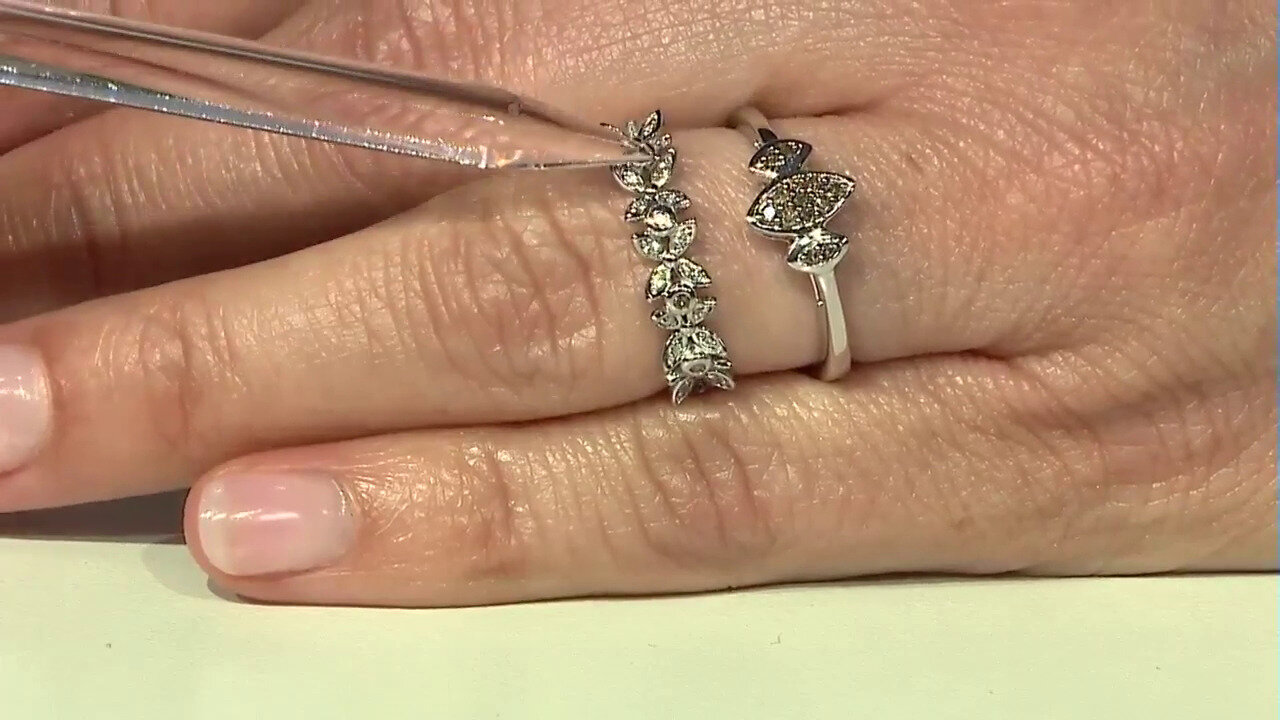 Video I2 Champagne Diamond Silver Ring