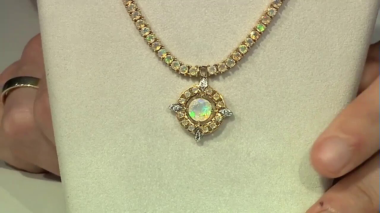 Video Welo Opal Silver Necklace