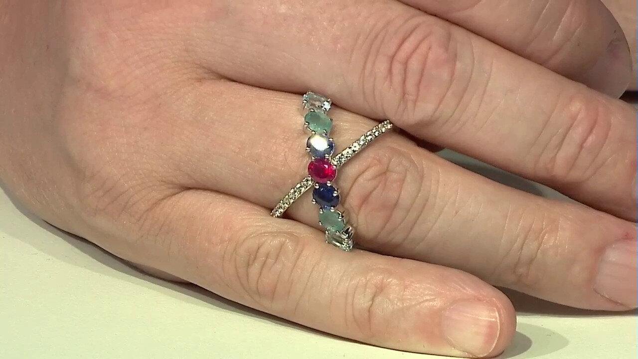 Video Zilveren ring met een Bemainty robijn