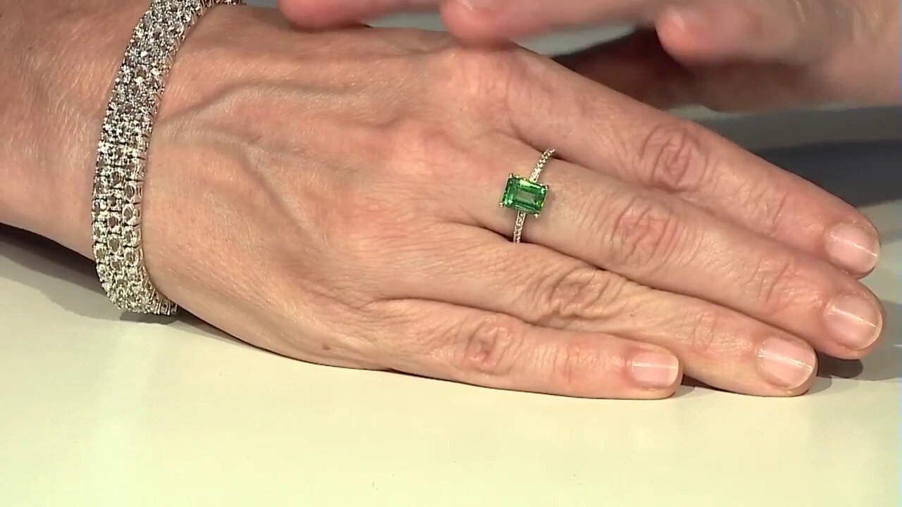 Video Butterfly Green Topaz Silver Ring