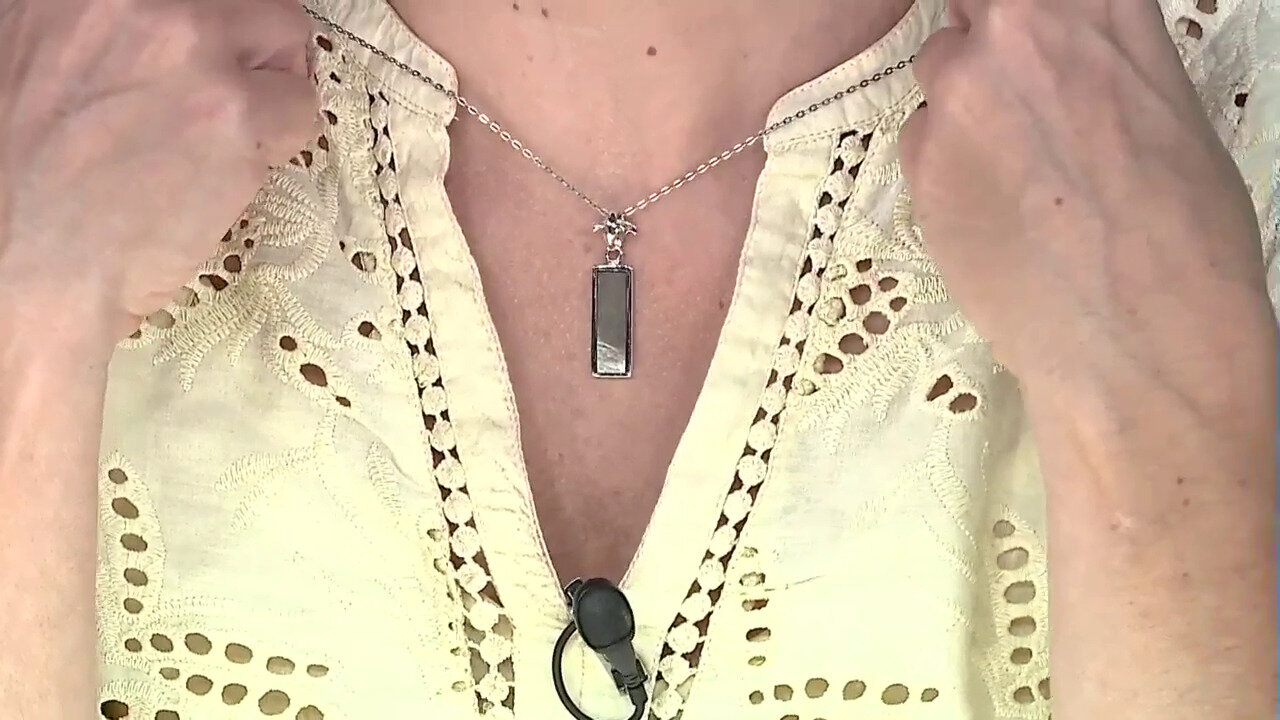 Video Zilveren hanger met een parelmoer