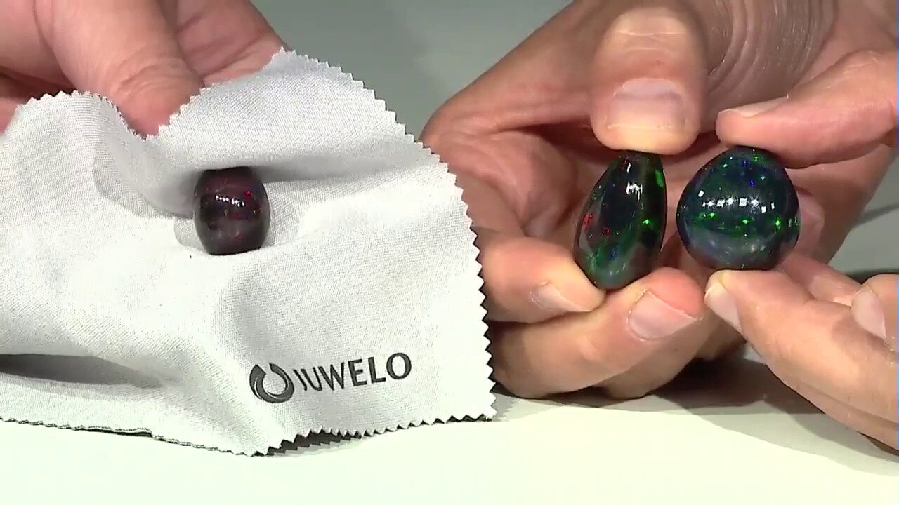 Video Edelsteen met een Mezezo opaal