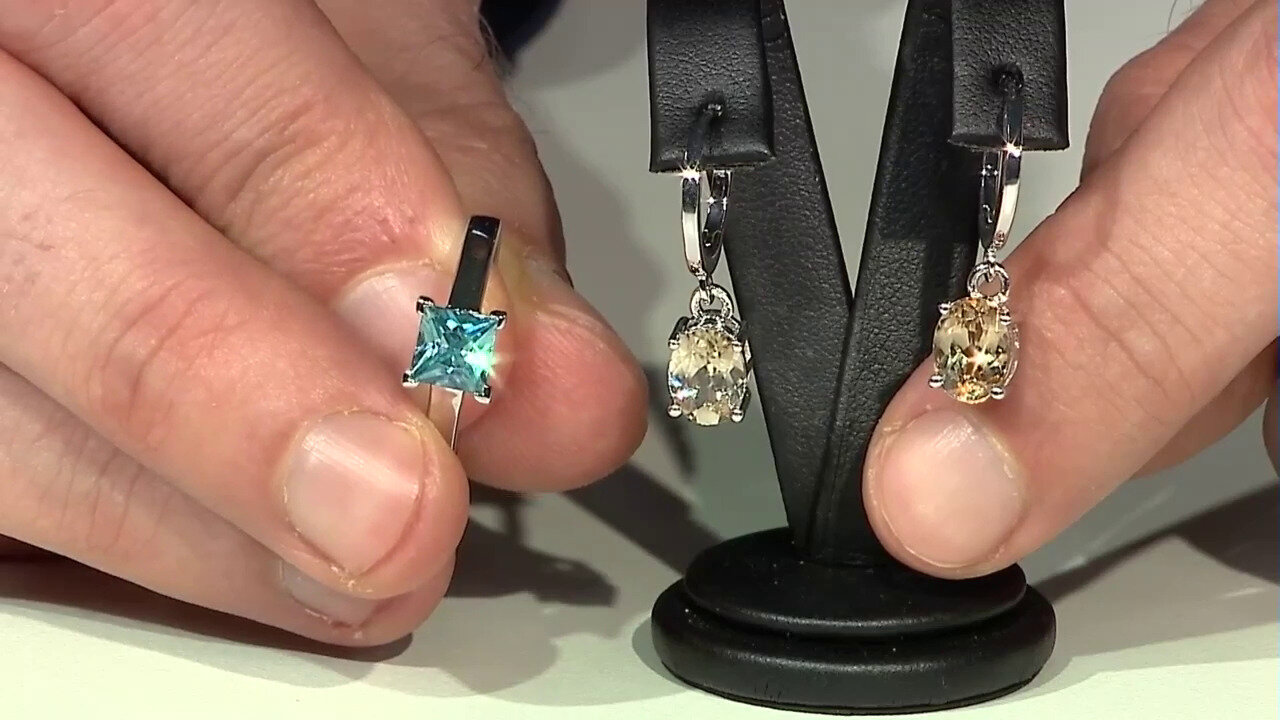 Video Canary Zircon Silver Earrings