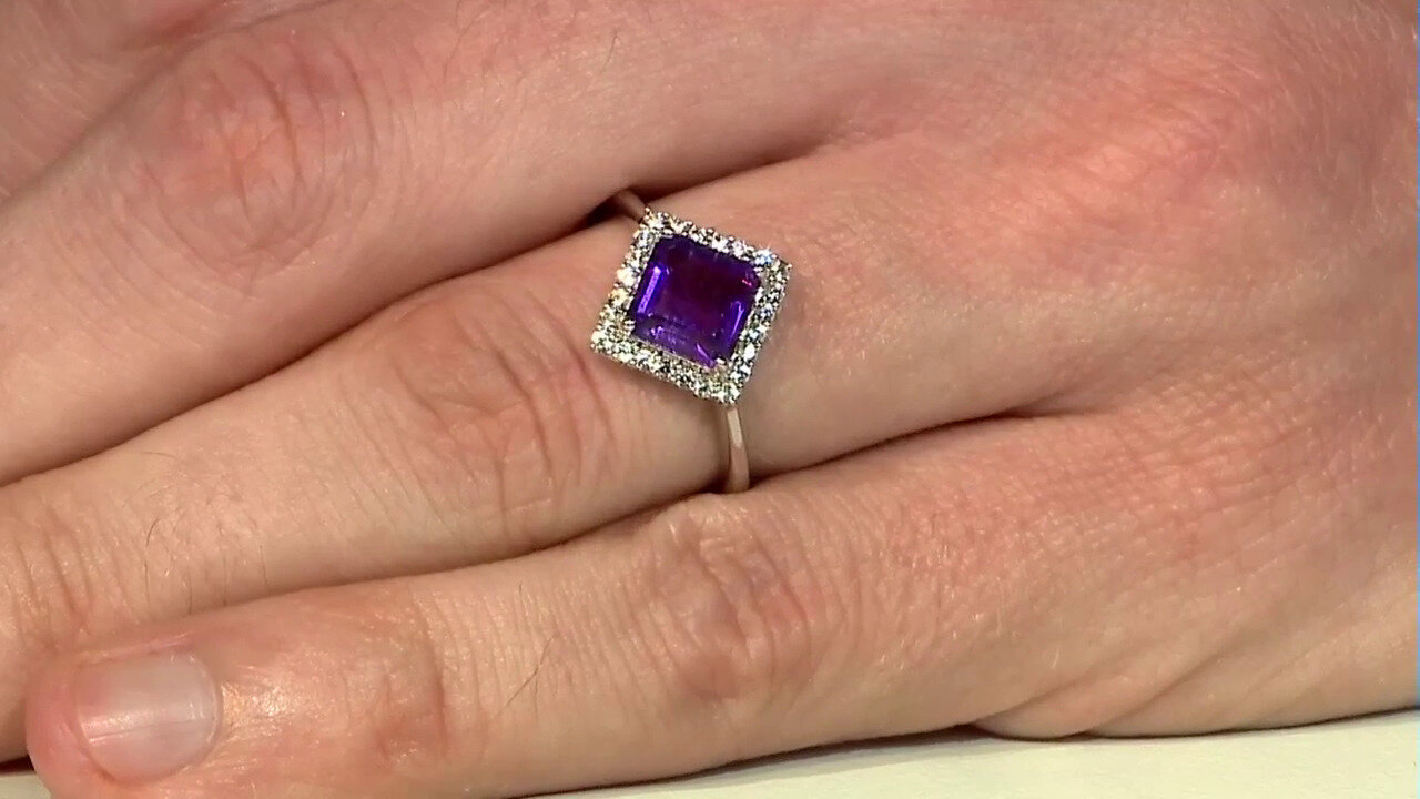 Voir l’enchère du bijou