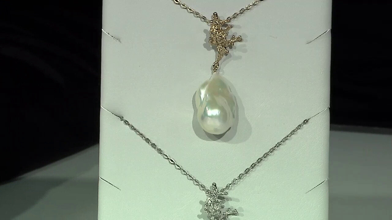 Video Zilveren hanger met een zoetwater kweekparel (TPC)