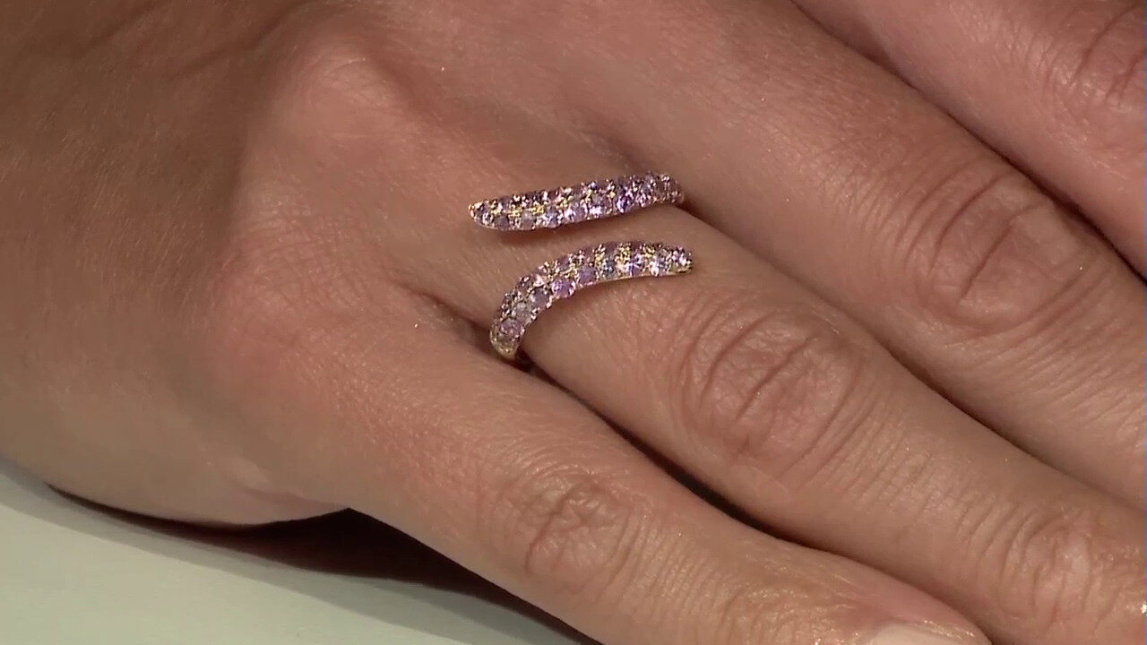 Video 9K Unheated Ceylon Purple Sapphire Gold Ring
