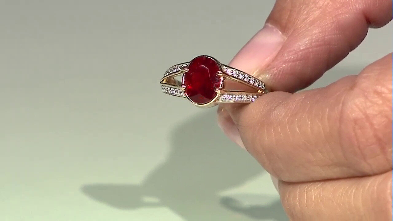Video Roter Tibetanit-Goldring