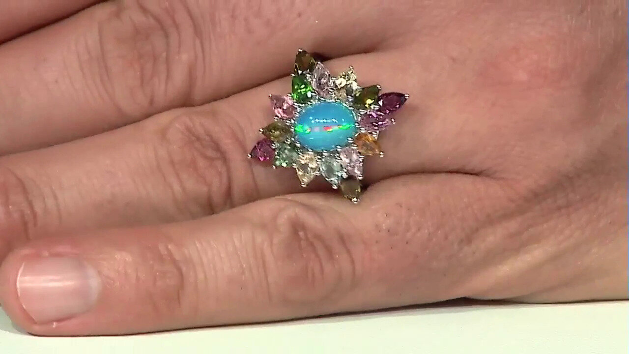 Video Zilveren ring met een Blauwe Ethiopische Opaal