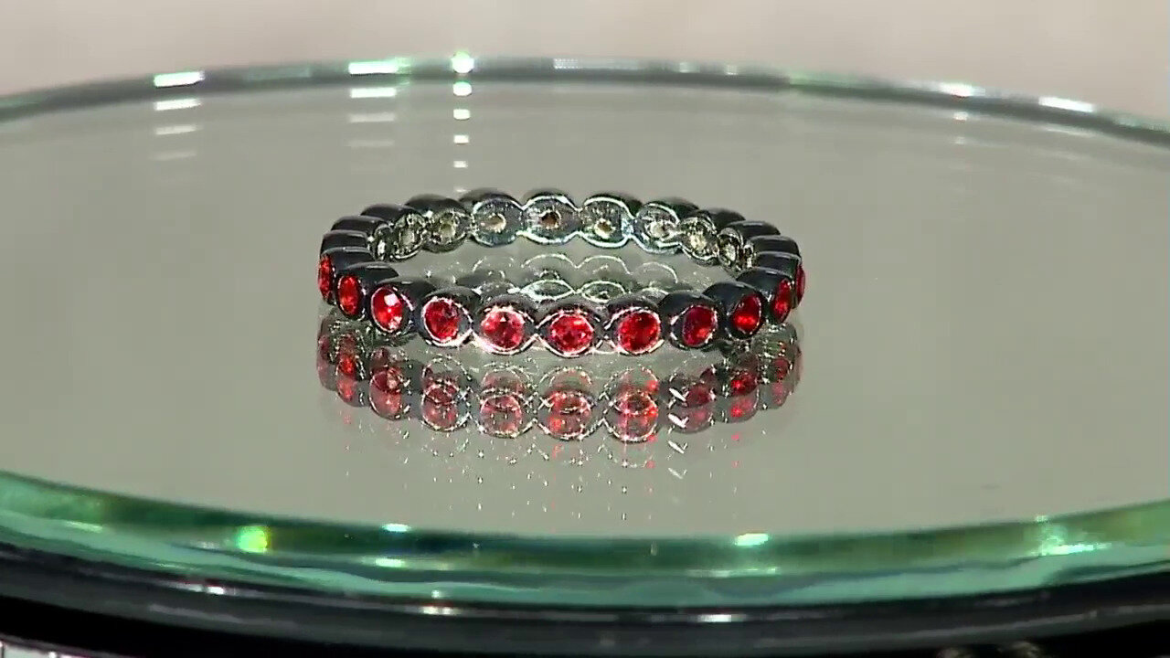 Video Tanzanian Ruby Silver Ring