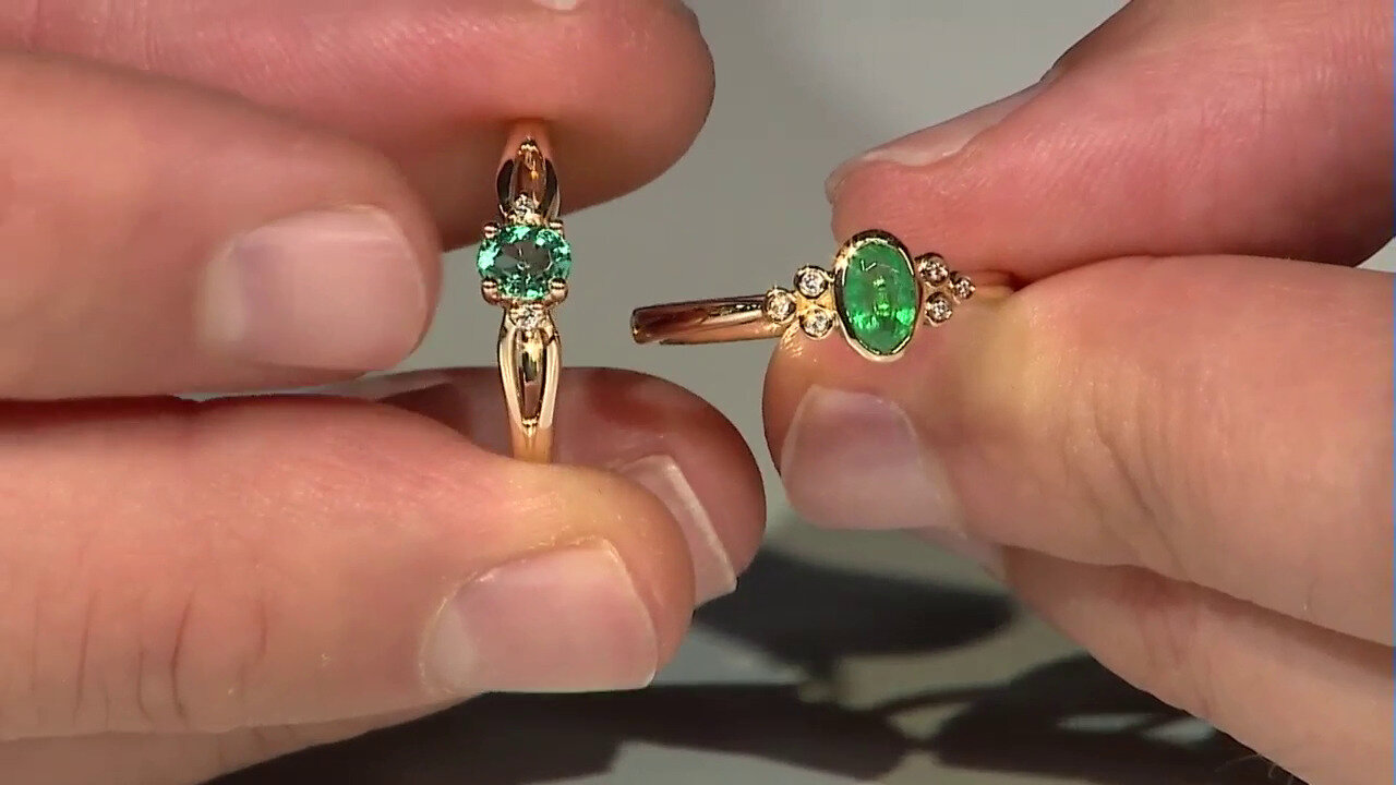 Video 10K AAA Zambian Emerald Gold Ring
