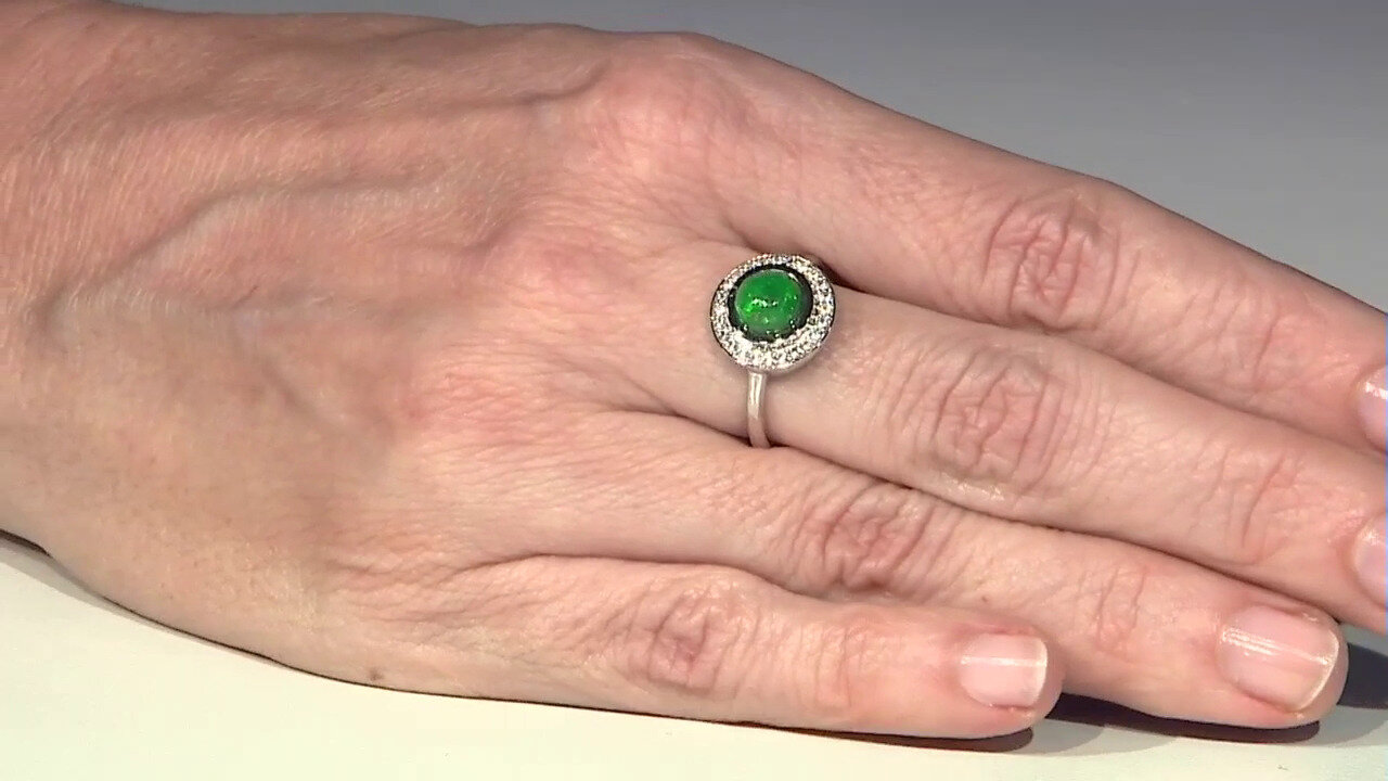 Video Zilveren ring met een Groene Ethiopische Opaal