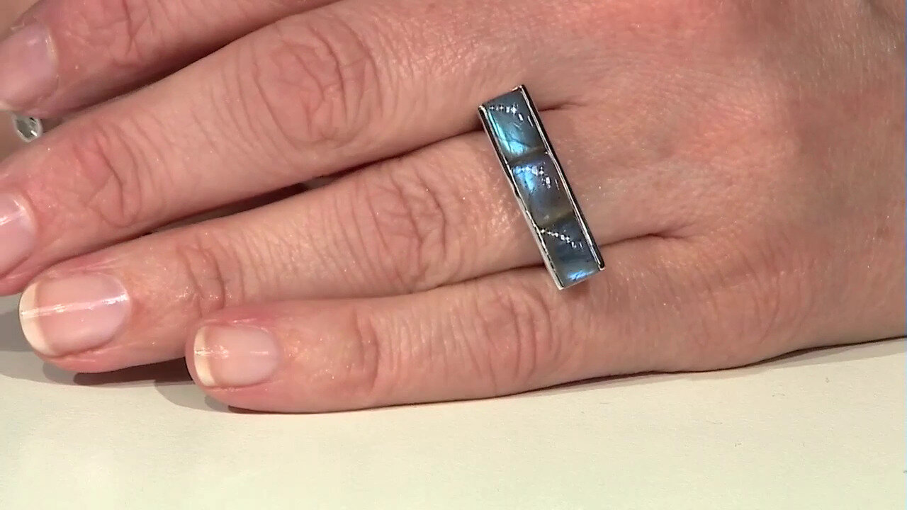 Video Anillo en plata con Labradorita azul de Maniry (KM by Juwelo)