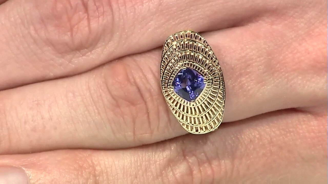 Video 9K AAA Tanzanite Gold Ring (Ornaments by de Melo)