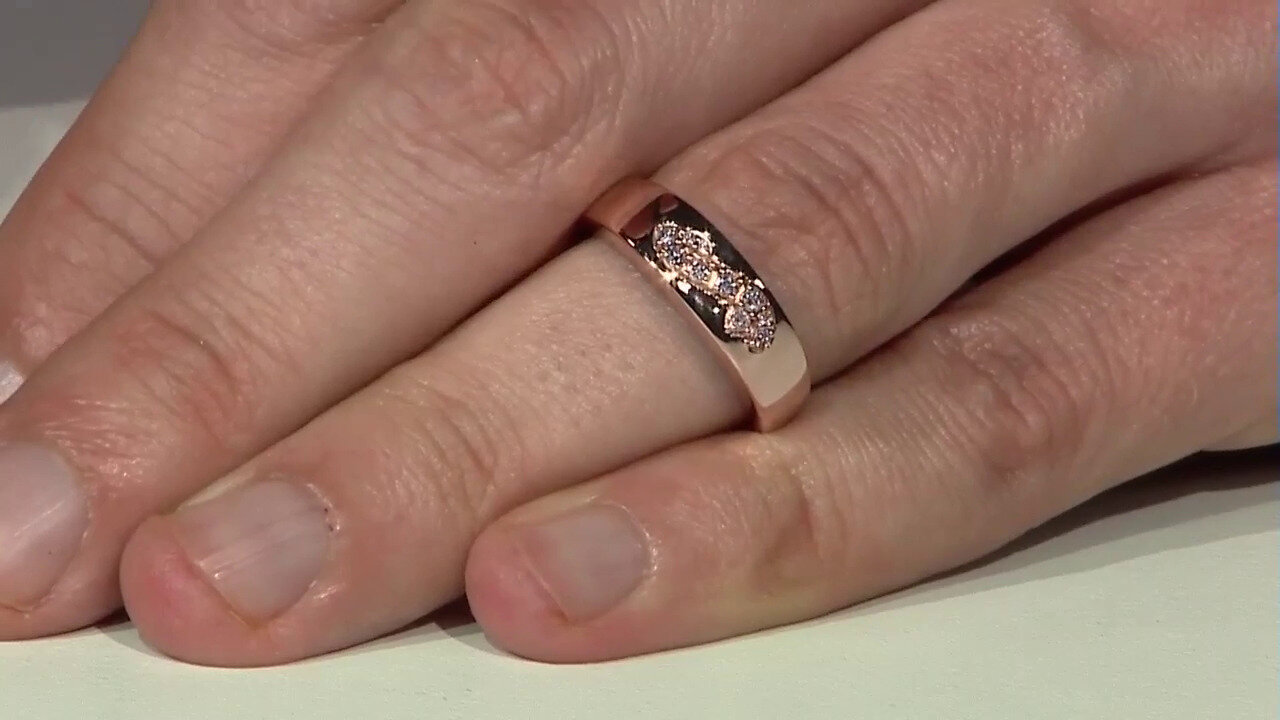 Video Gouden ring met I3 Argyle Diamanten (Mark Tremonti)