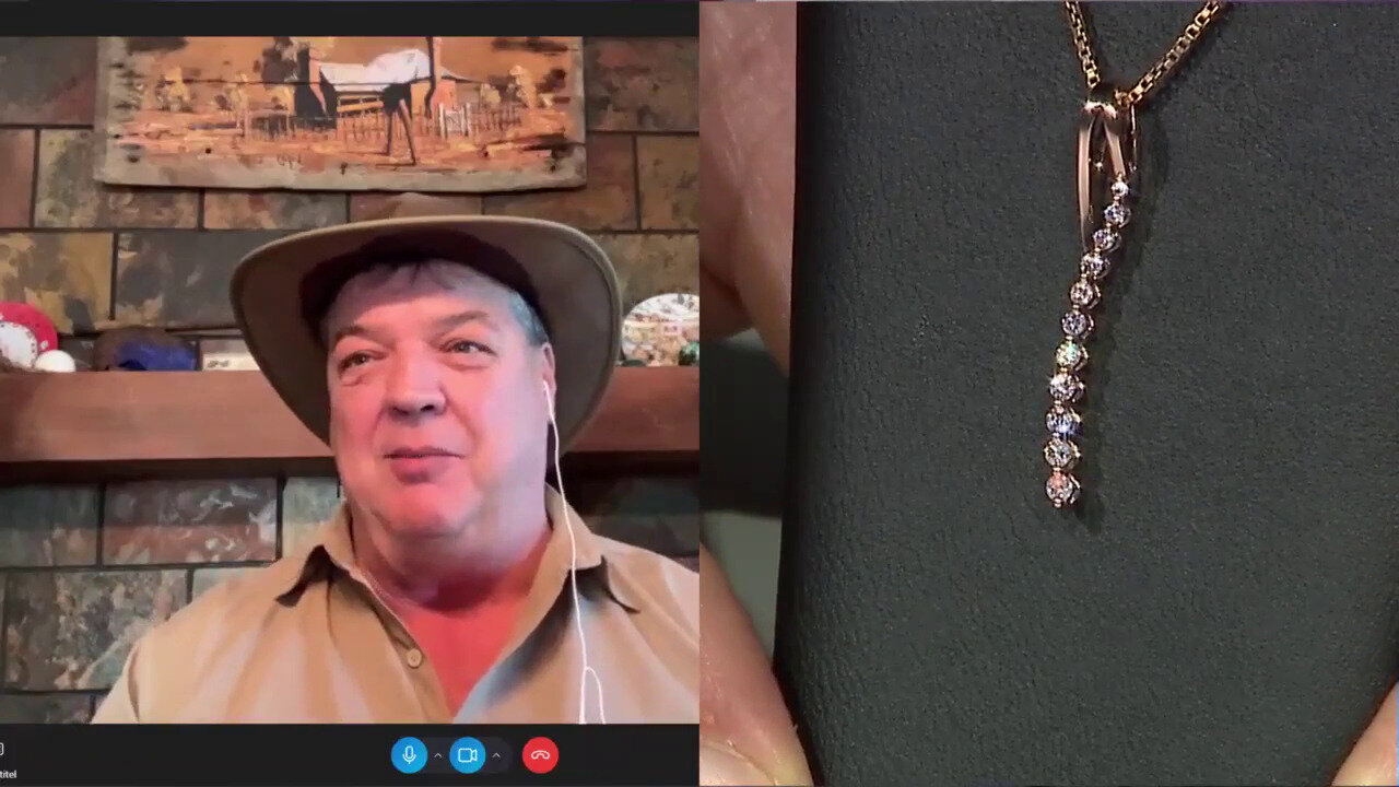 Video Gouden hanger met I3 Argyle Diamanten (Mark Tremonti)