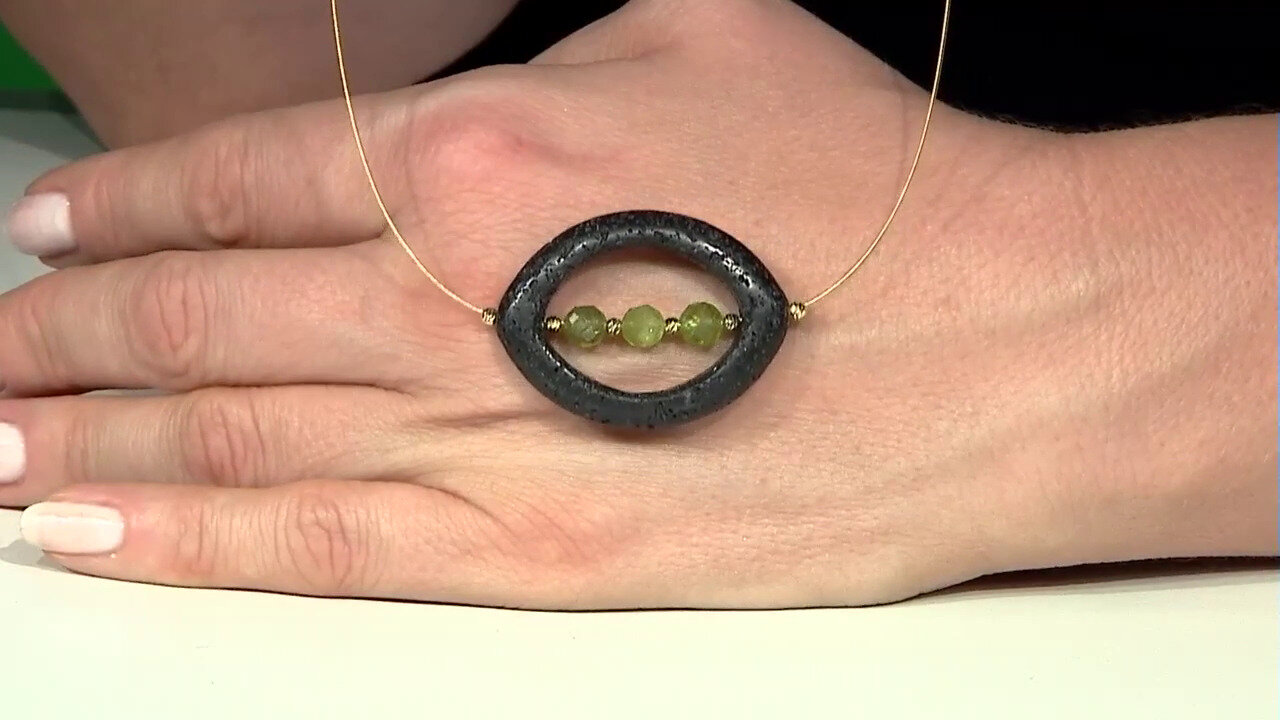 Video Edelstalen halsketting met een Zwarte lava parel