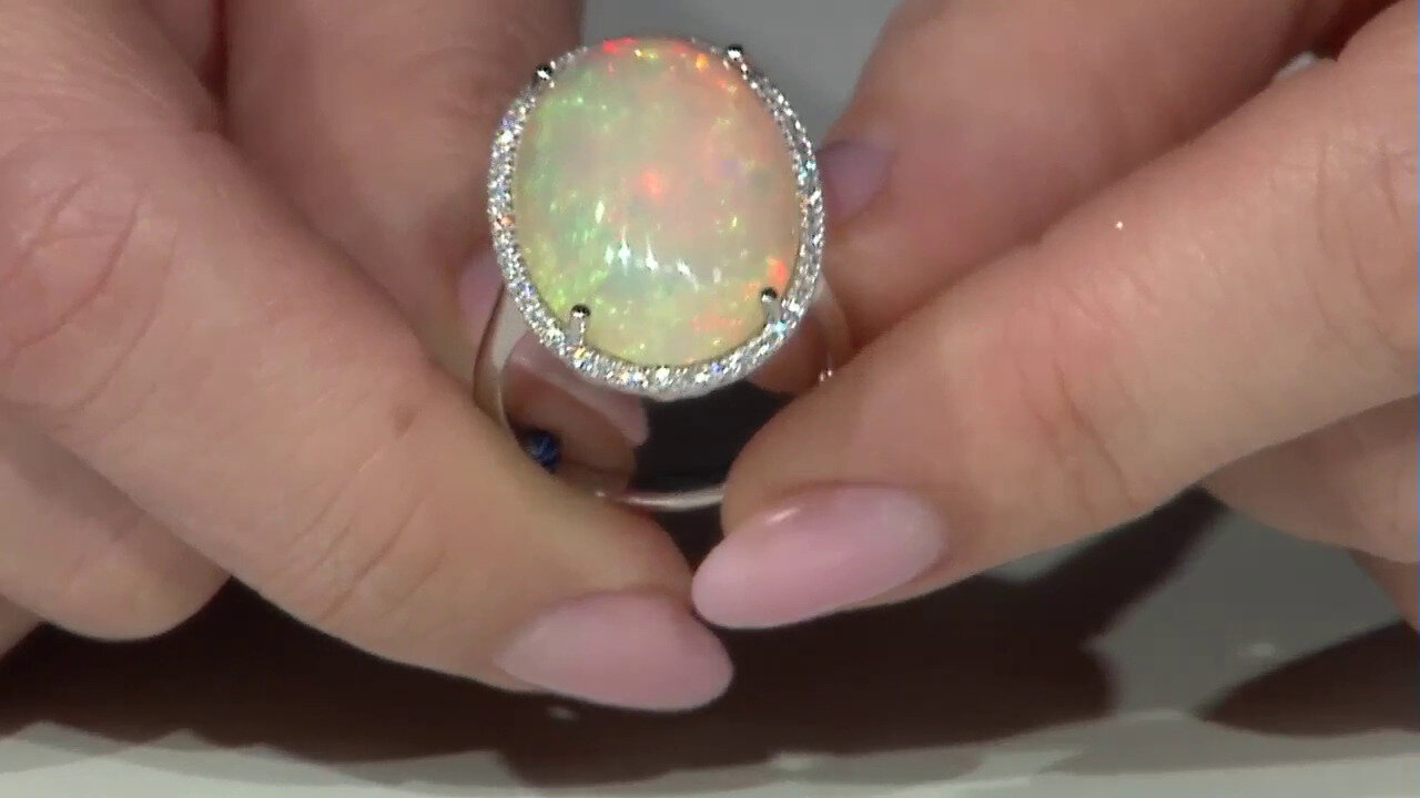 Video Anello in oro con Opale di Welo AAA (CIRARI)