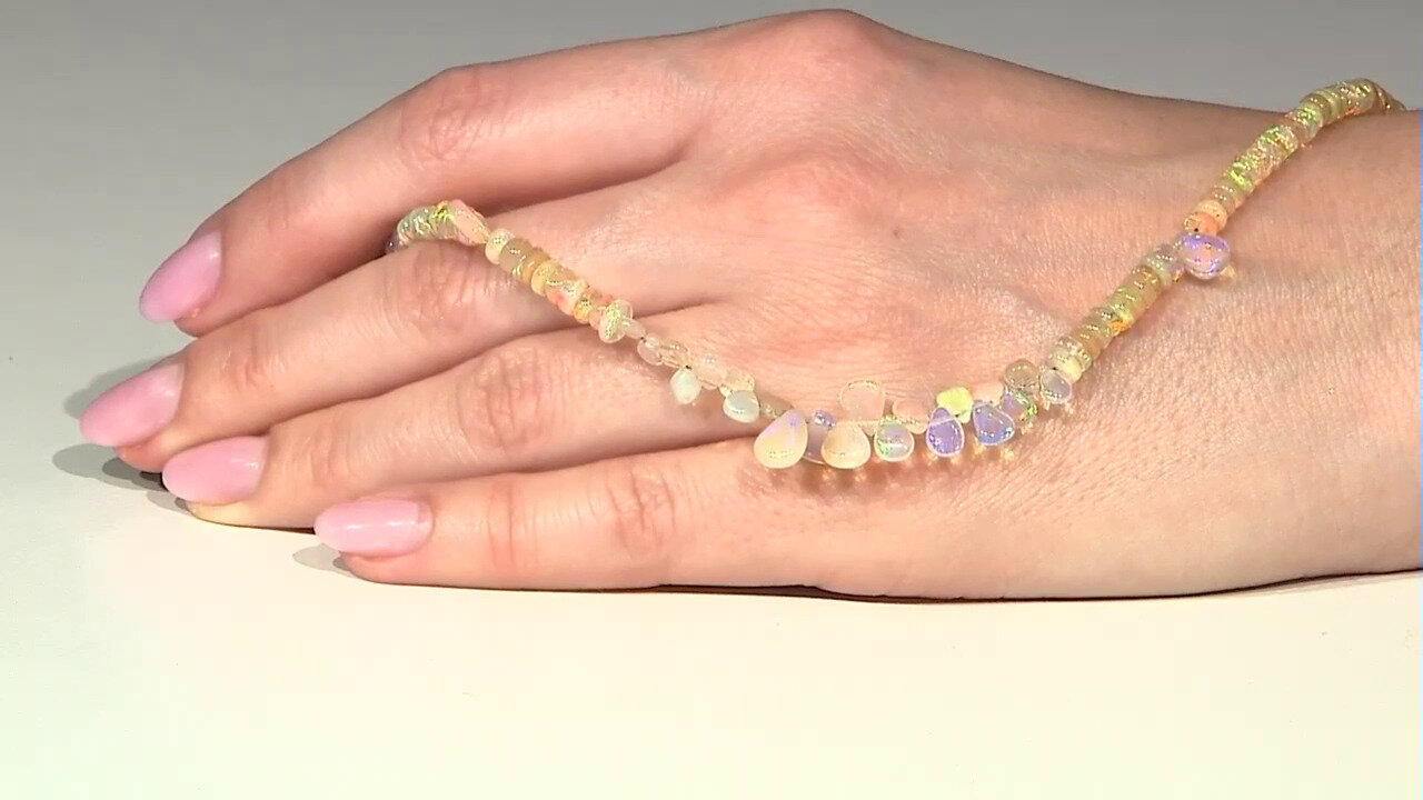 Video Welo Opal Silver Necklace