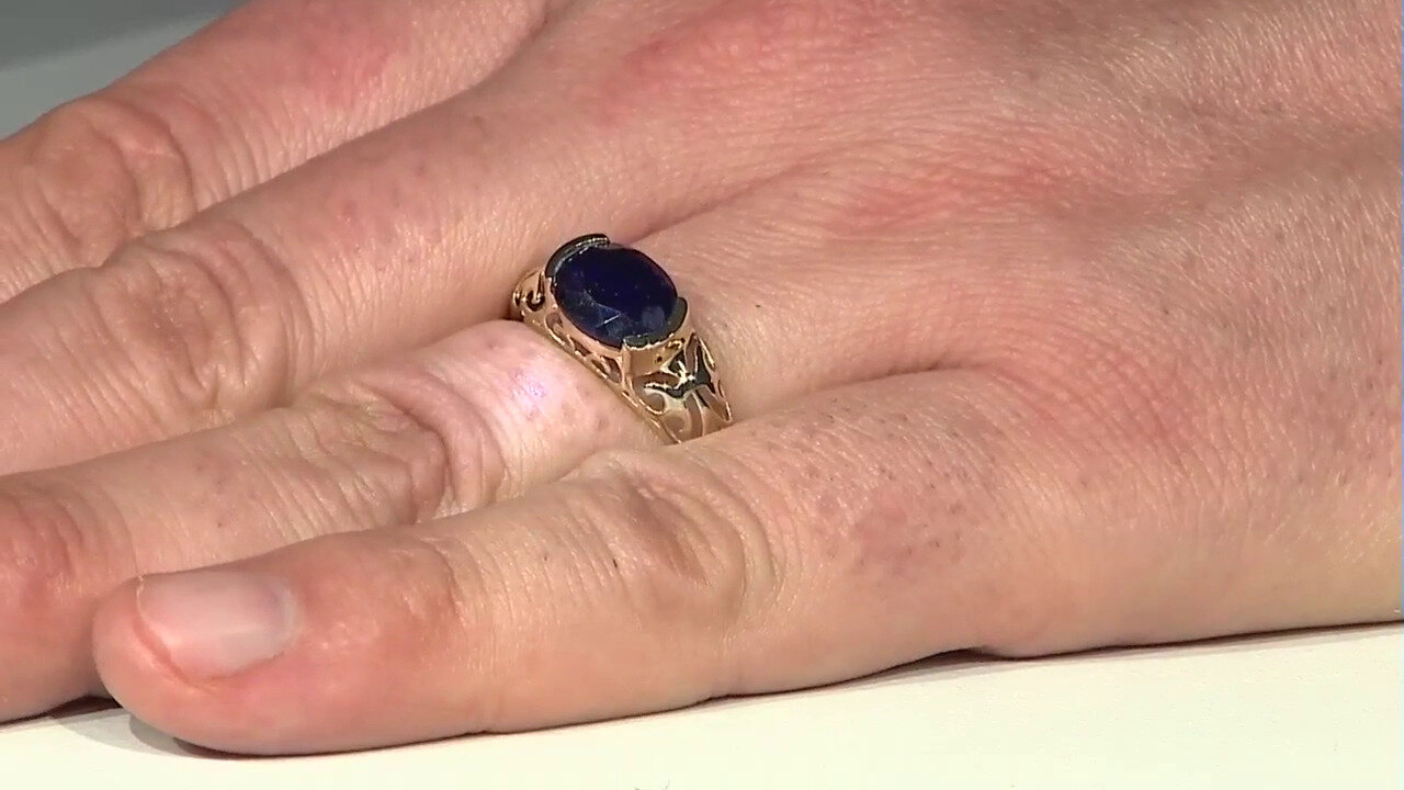 Video Gouden ring met een Madagaskar Blauwe Saffier