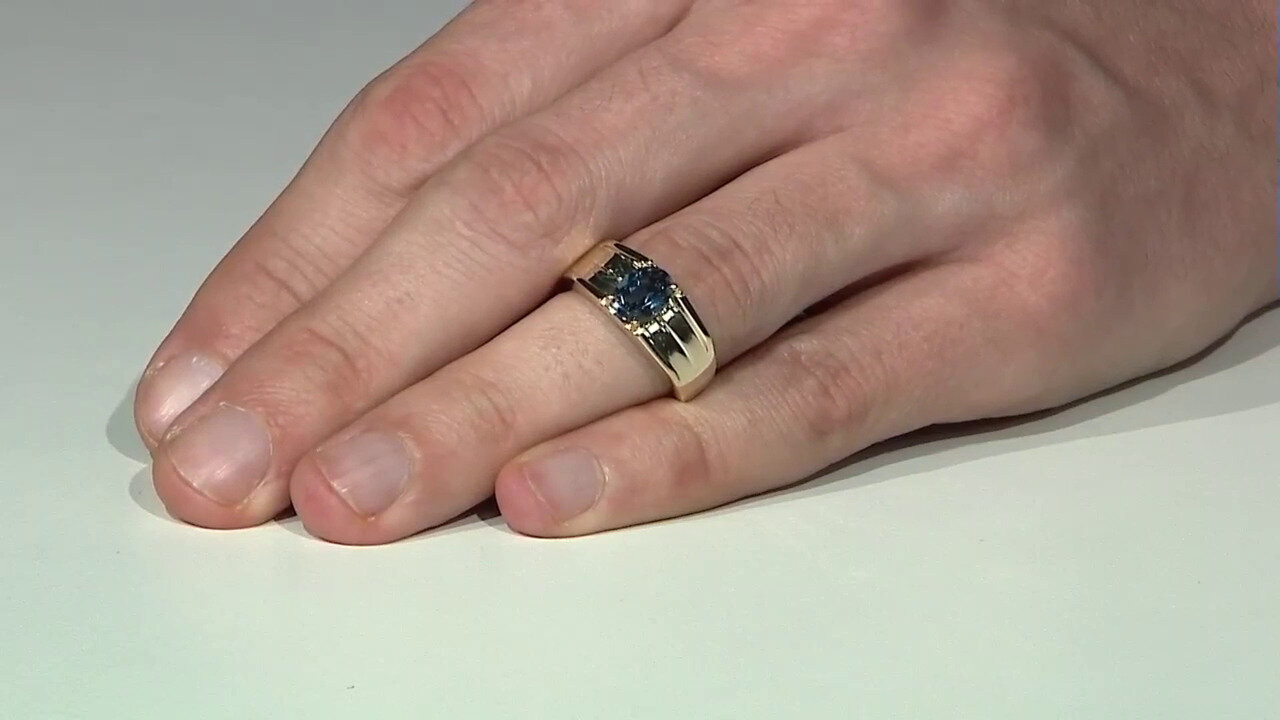 Video Anillo en oro con Topacio azul de Londres