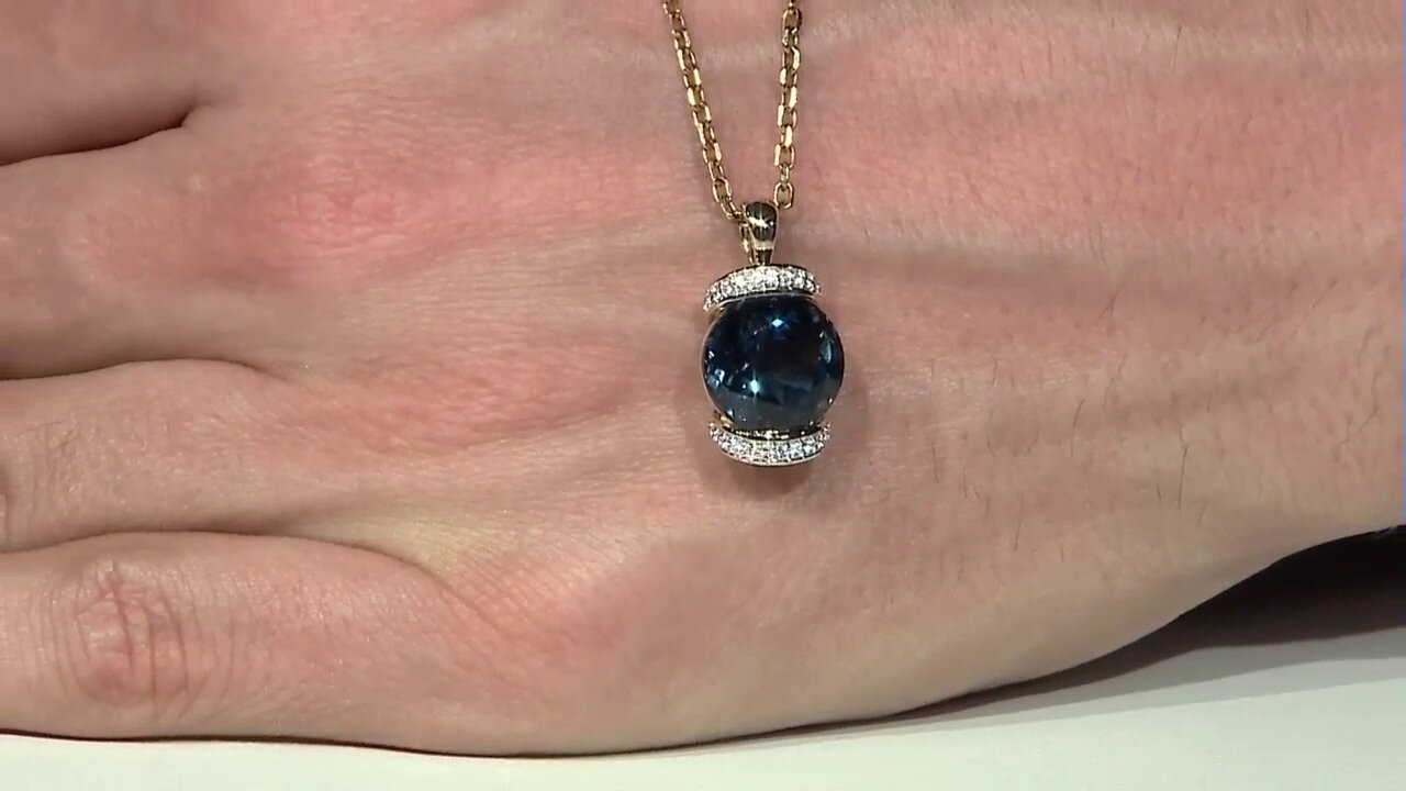 Video 9K London Blue Topaz Gold Pendant