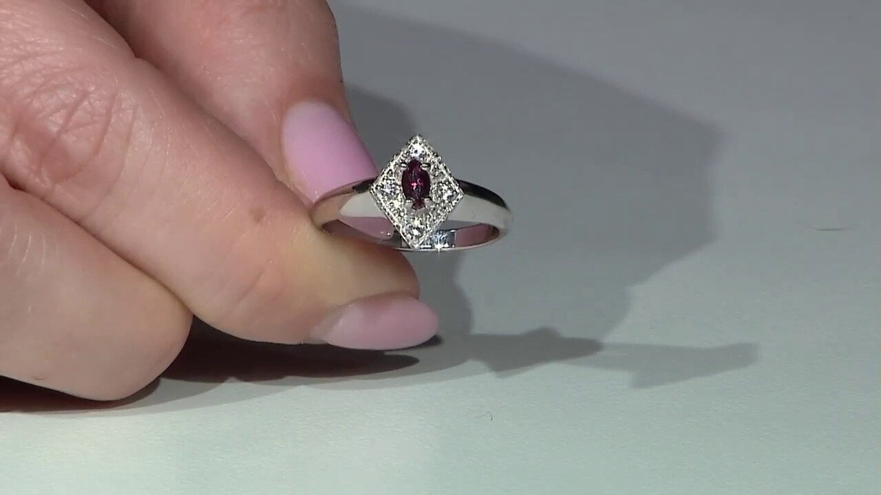 Video Malawi Ruby Silver Ring