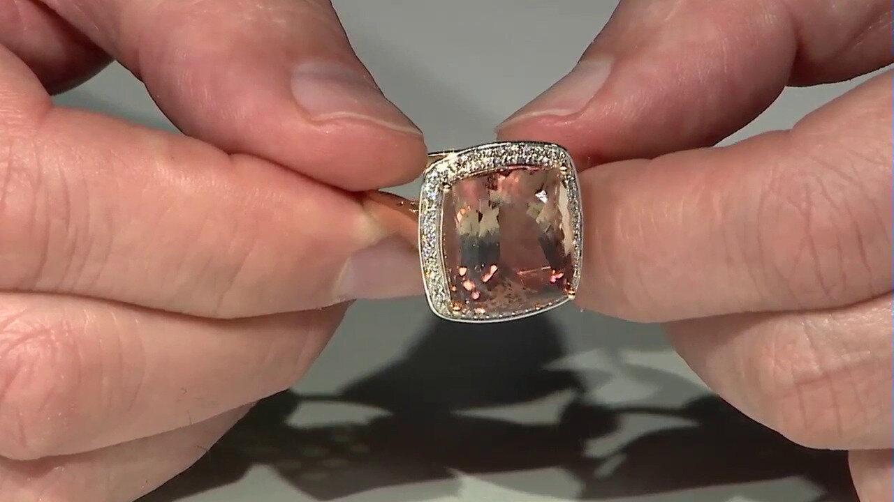 Video Gouden ring met een meerkleurige toermalijn (AMAYANI)