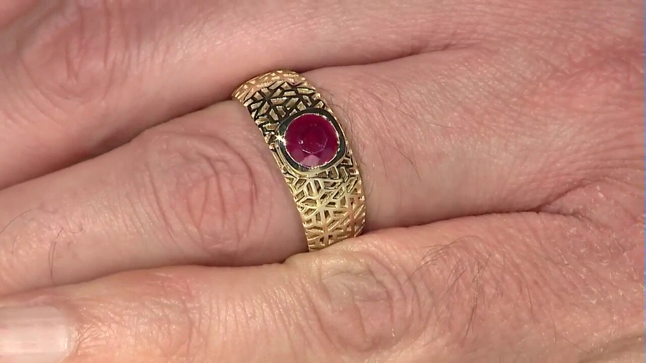 Video 9K Madagascar Ruby Gold Ring (Ornaments by de Melo)