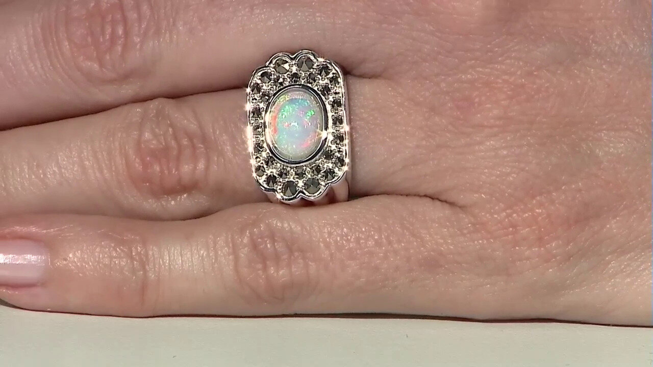 Video Zilveren ring met een Welo-opaal (Annette classic)