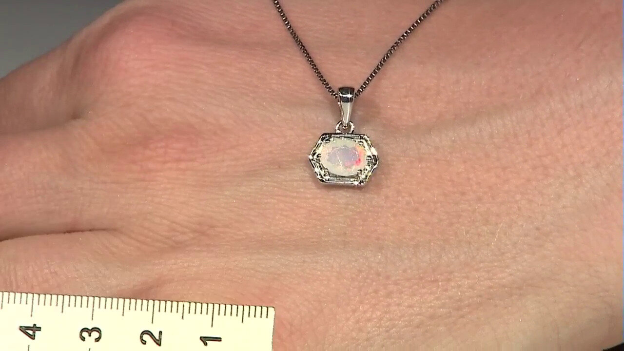 Video Ciondolo in argento con Opale di Welo
