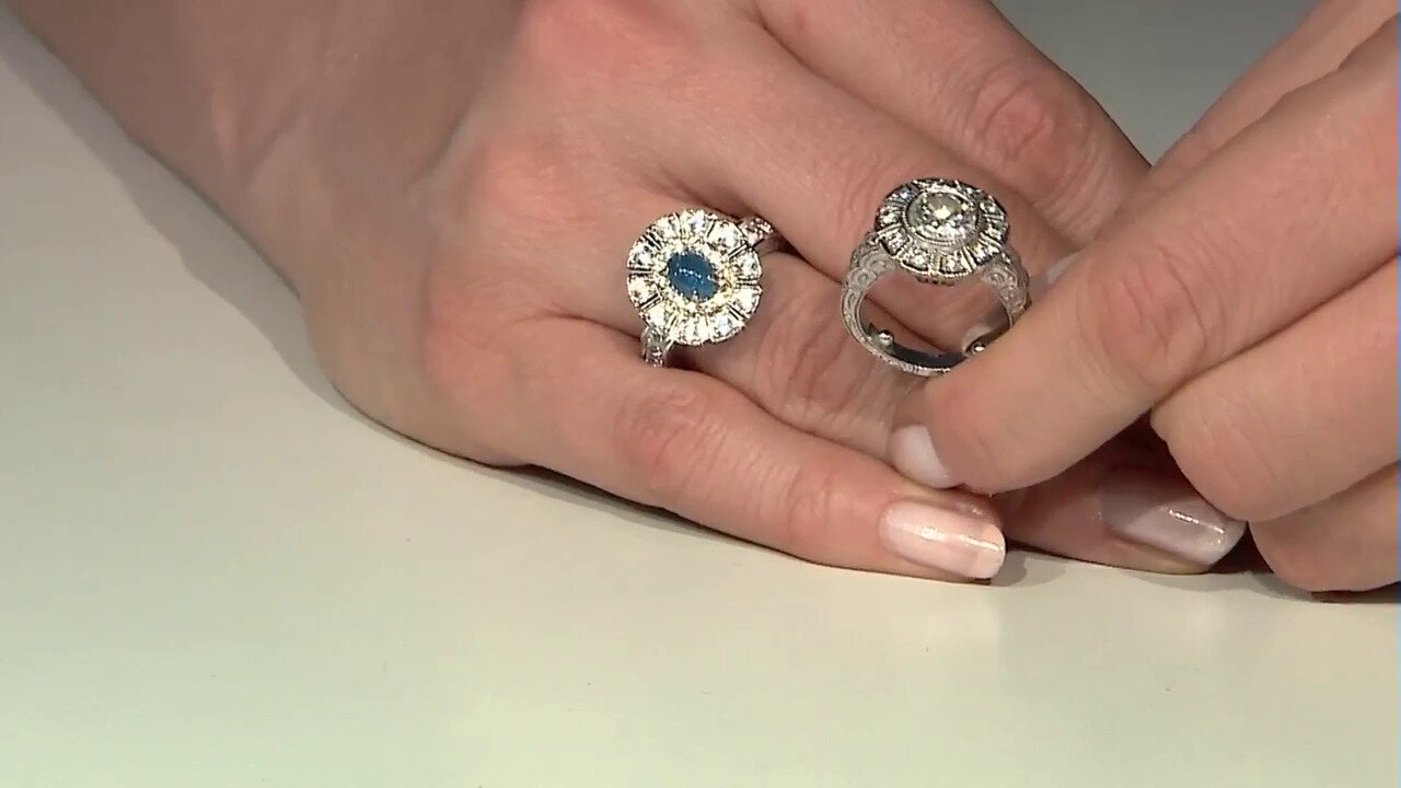 Video Zilveren ring met een neon blauwe apatiet (Dallas Prince Designs)