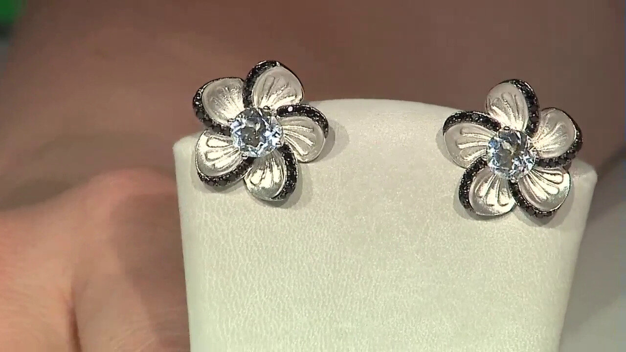 Video Zilveren oorbellen met witte topaasstenen (Dallas Prince Designs)
