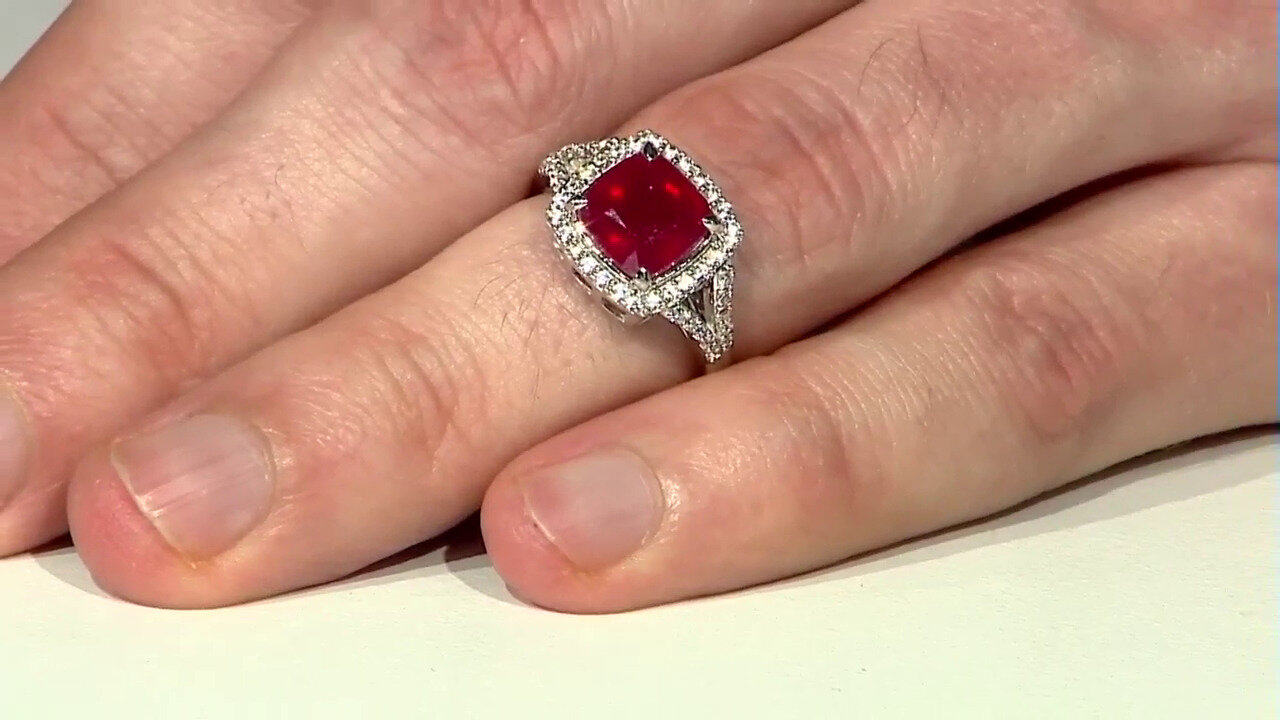 Video Bemainty Ruby Silver Ring