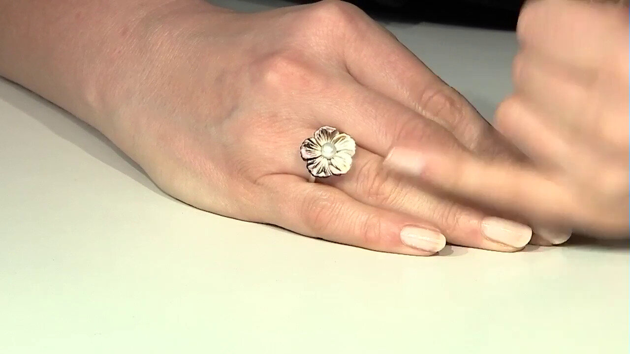 Video Zilveren ring met een parelmoer (TPC)