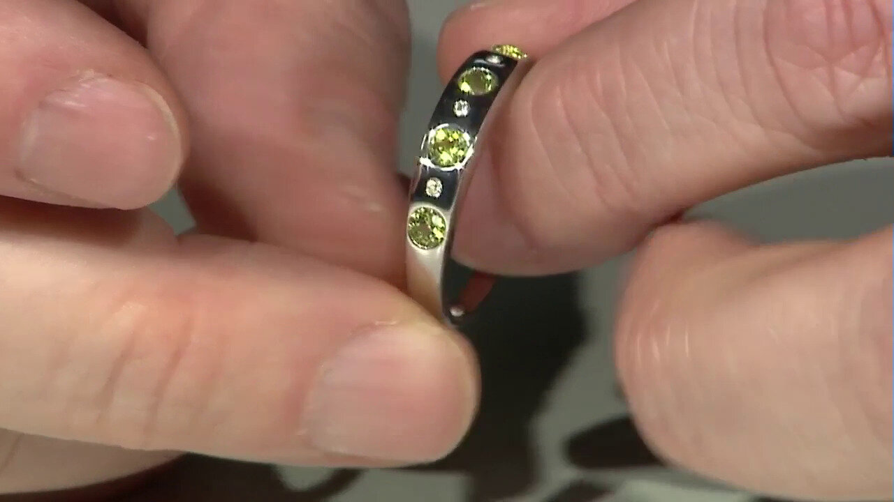 Video Zilveren ring met peridoots