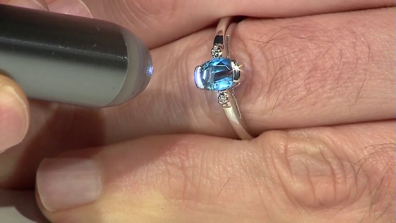 Video Zilveren ring met een Petrol Kyaniet