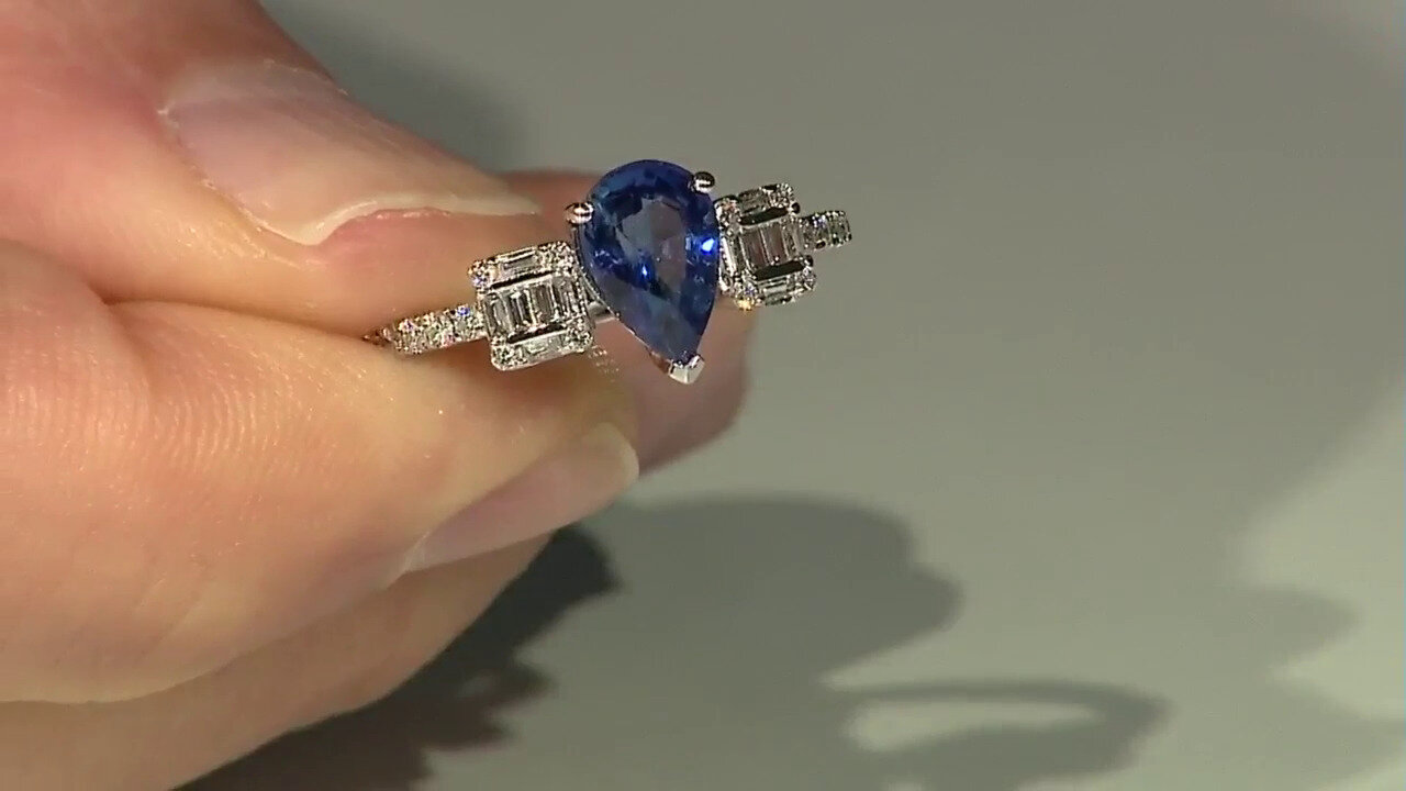 Video Gouden ring met een Blauwe Ceylon saffier