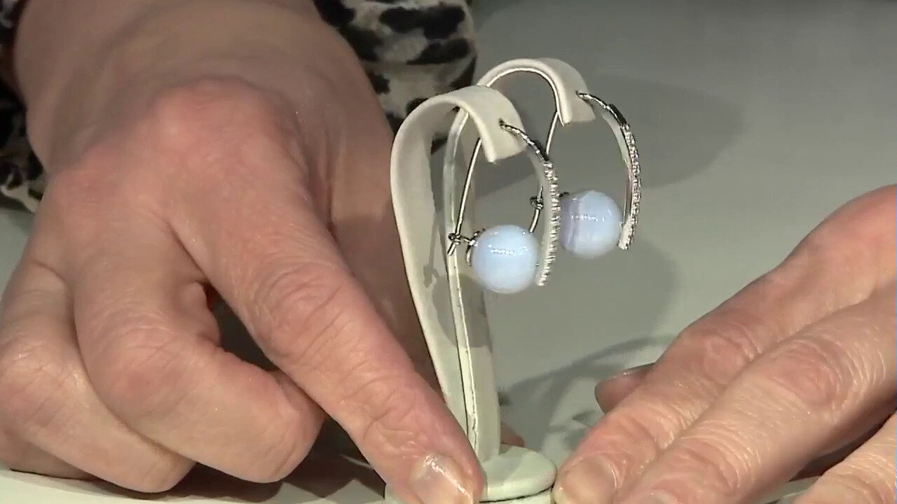 Video Zilveren oorbellen met blauwe kant agaten