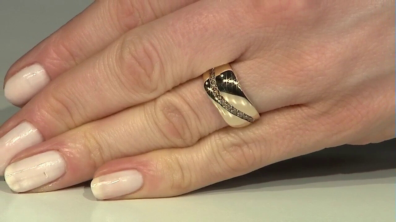 Video Gouden ring met een VS2 (I) Diamant