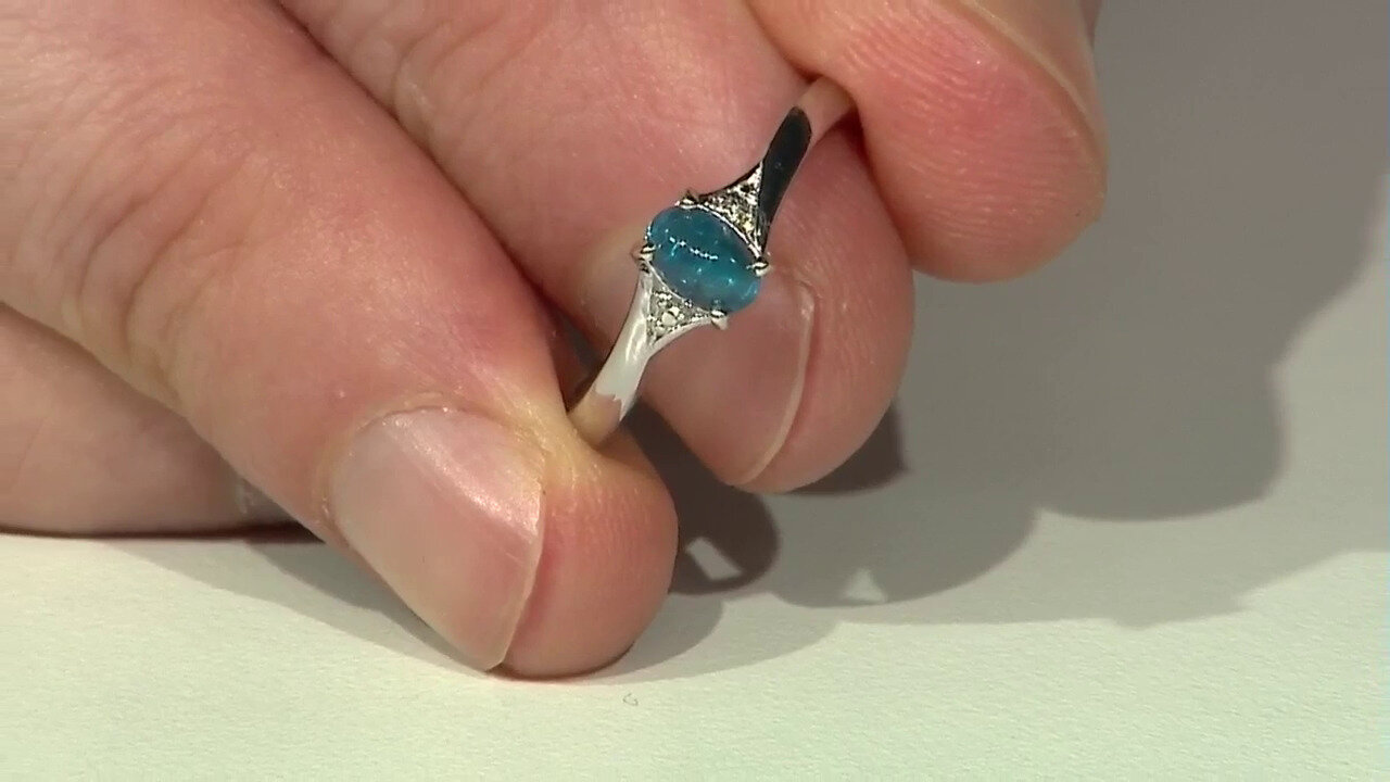 Video Zilveren ring met een koningsblauwe apatiet