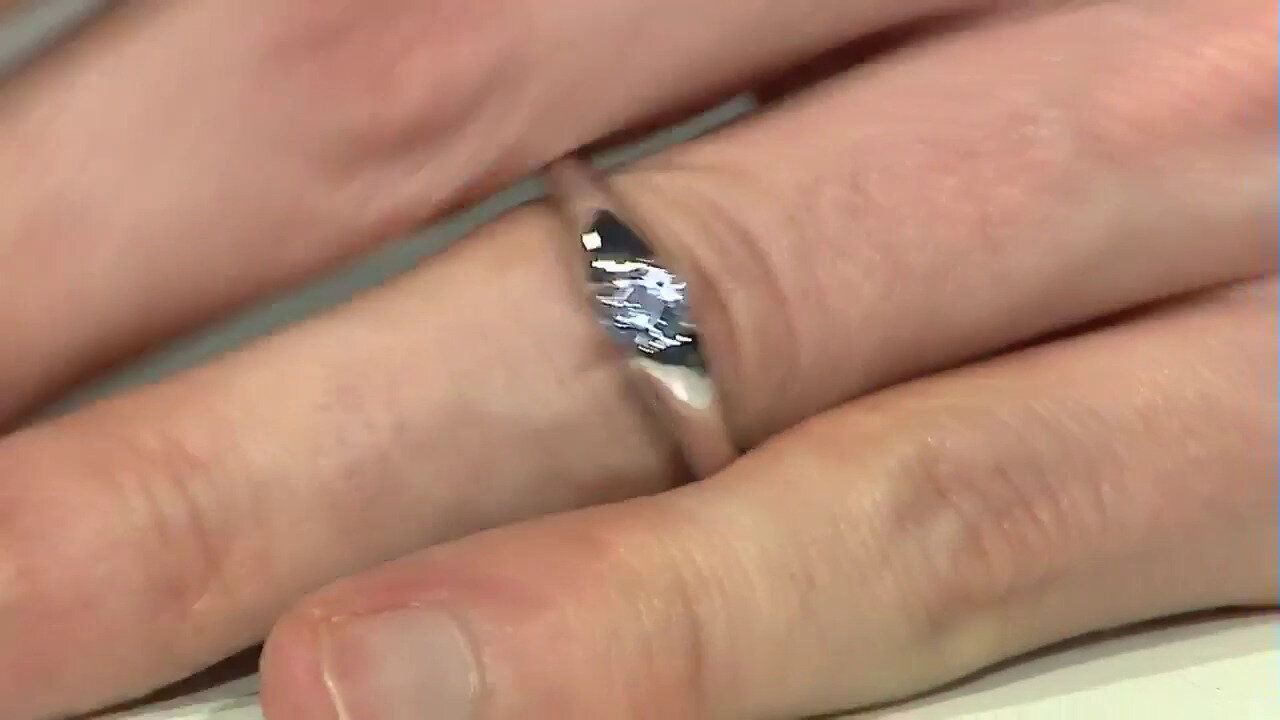 Video Zilveren ring met een Onverhitte Tanzaniet