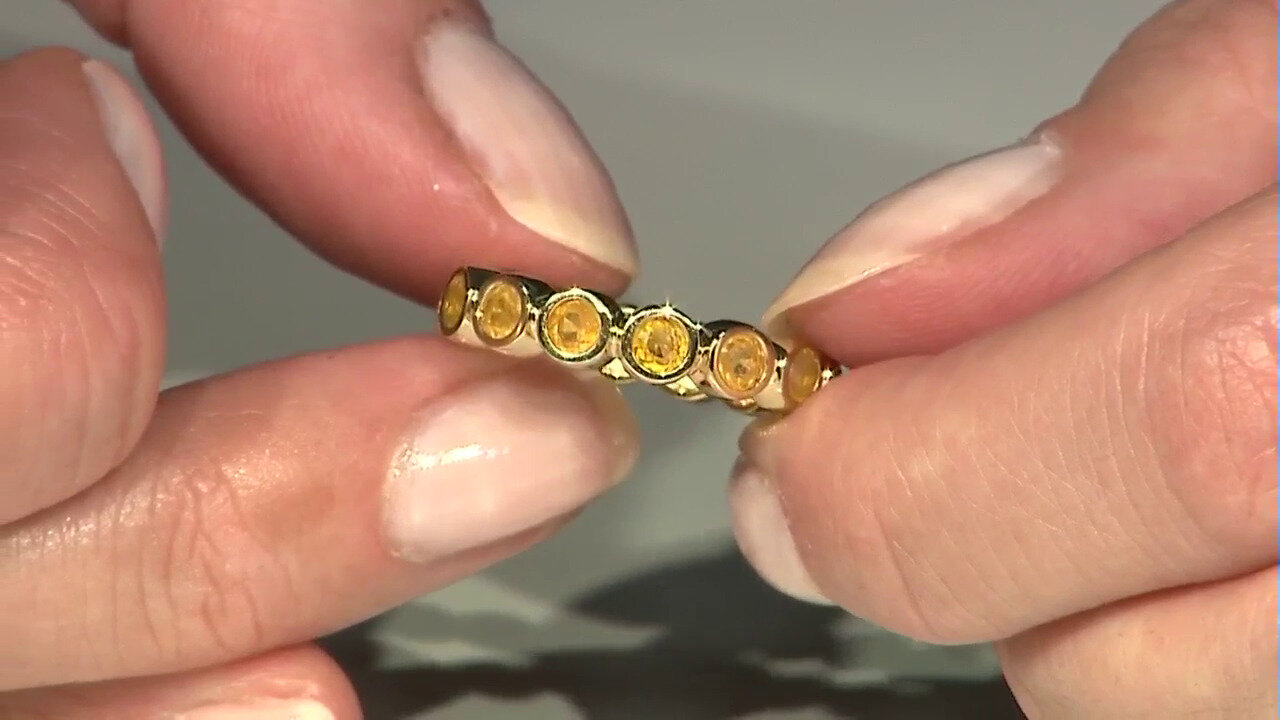 Video Zilveren ring met Gele Madagaskar Saffieren