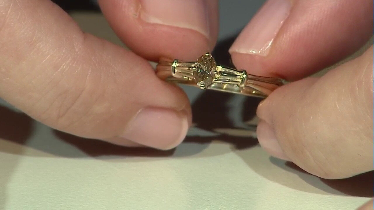 Video Anello in oro con Diamante Cognac d'Argyle I3 (Mark Tremonti)