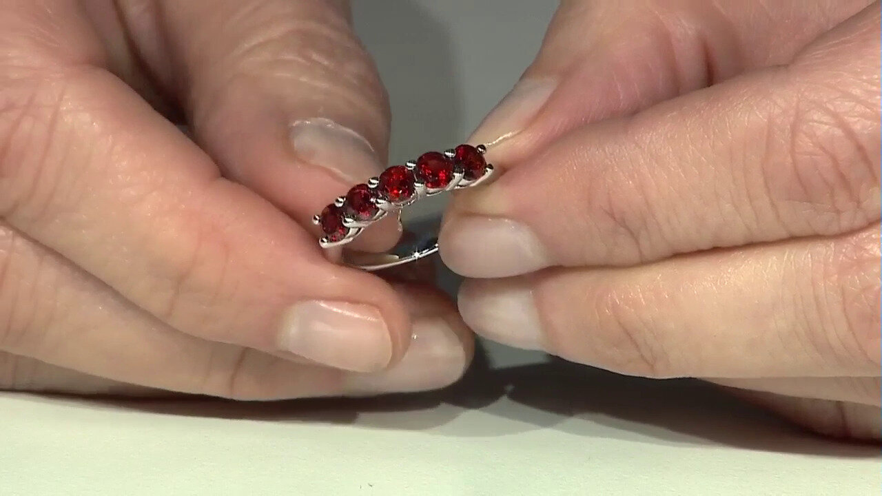 Video Zilveren ring met Indische Granaten