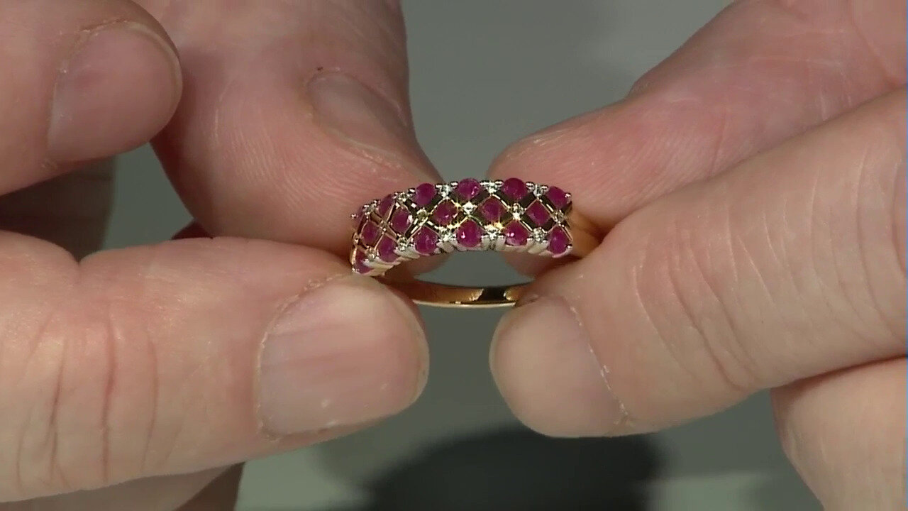Video Zilveren ring met robijnen