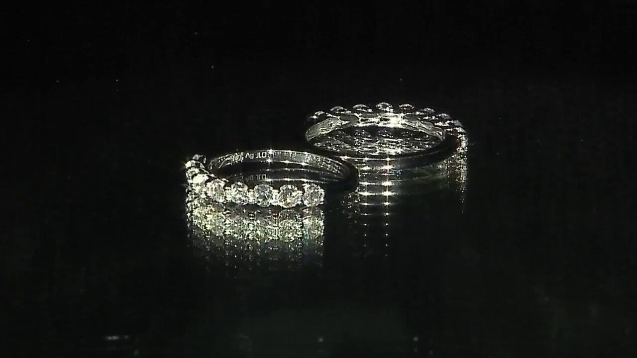Video White Topaz Silver Ring