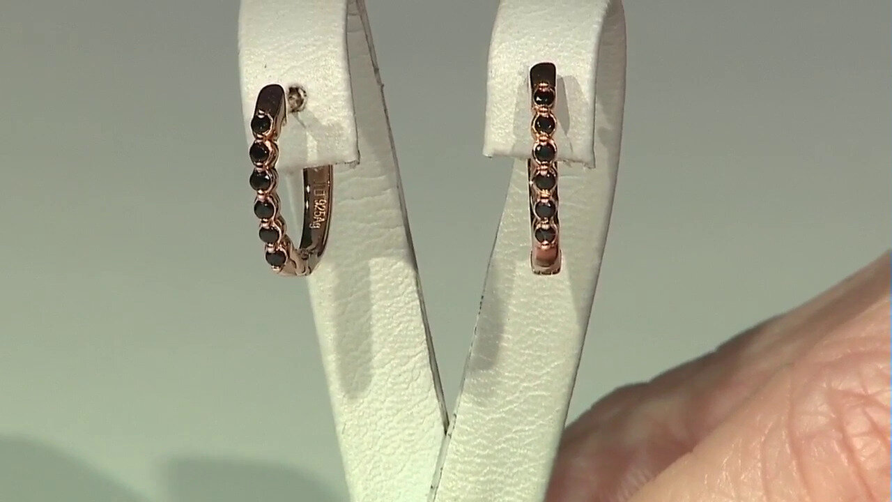 Video Zilveren oorbellen met zwarte spinelstenen